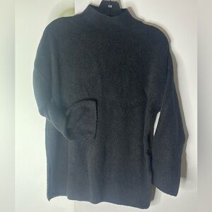 Urban Outfitters Women’s Charcoal Crewneck Sweater